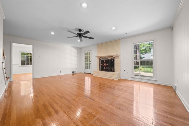 2031 DOWDEN CV, Germantown, TN 38139
