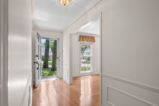 2031 DOWDEN CV, Germantown, TN 38139