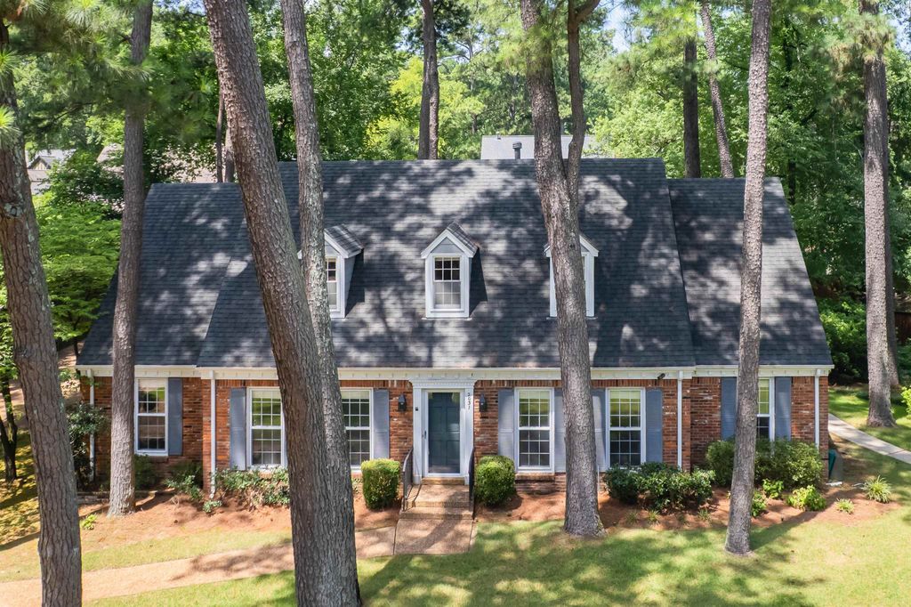 2031 DOWDEN CV, Germantown, TN 38139