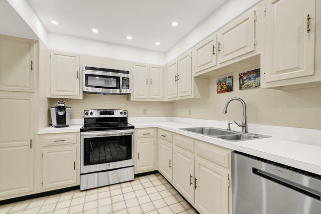2697 N Ocean Boulevard F-303, Boca Raton, FL 33431