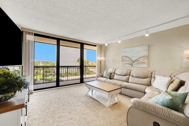 2697 N Ocean Boulevard F-303, Boca Raton, FL 33431