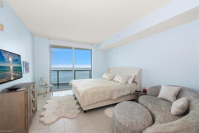 3000 Oasis Grand BLVD 2205, Fort Myers, FL 33916