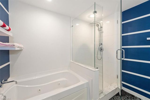 3000 Oasis Grand BLVD 2205, Fort Myers, FL 33916