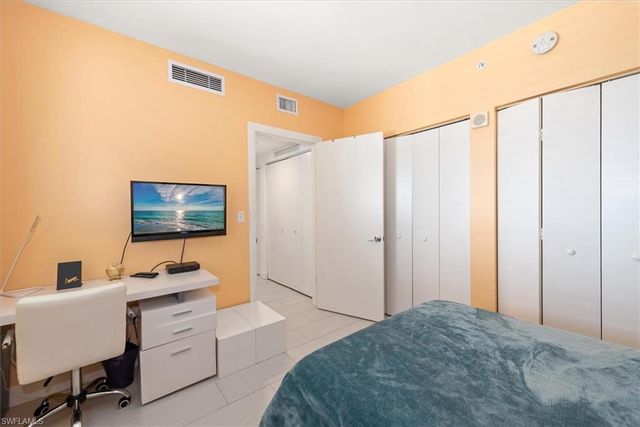 3000 Oasis Grand BLVD 2205, Fort Myers, FL 33916