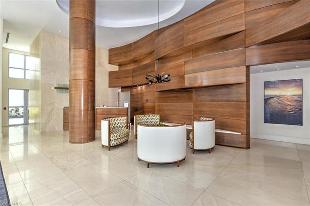 3000 Oasis Grand BLVD 2205, Fort Myers, FL 33916