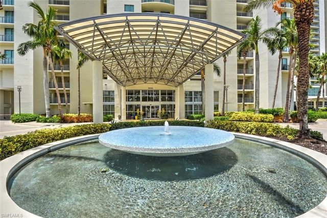 3000 Oasis Grand BLVD 2205, Fort Myers, FL 33916