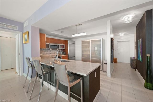 3000 Oasis Grand BLVD 2205, Fort Myers, FL 33916