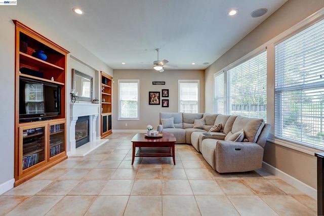 4972 GRAYHAWK CT., Dublin, CA 94568