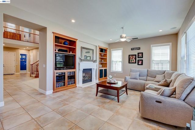 4972 GRAYHAWK CT., Dublin, CA 94568