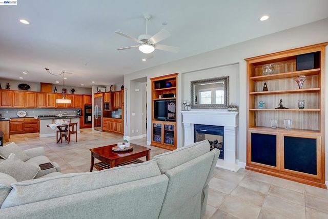 4972 GRAYHAWK CT., Dublin, CA 94568