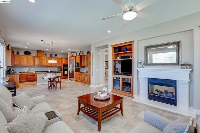4972 GRAYHAWK CT., Dublin, CA 94568
