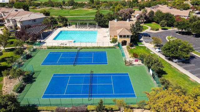 4972 GRAYHAWK CT., Dublin, CA 94568
