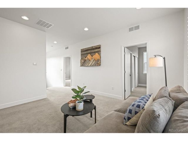 7875 S Grand Baker St, Aurora, CO 80016