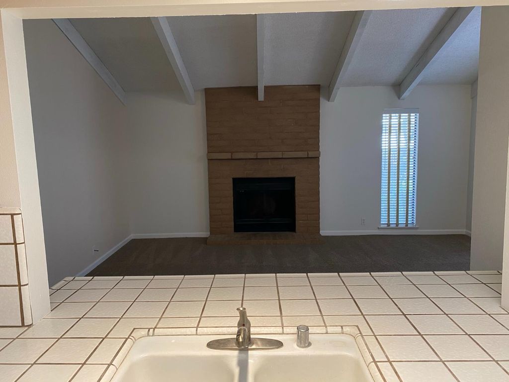 Image 18 of property listing at 4619 N Emerson Avenue, Fresno, CA 93722
