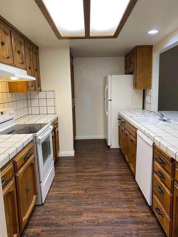 Image 34 of property listing at 4619 N Emerson Avenue, Fresno, CA 93722