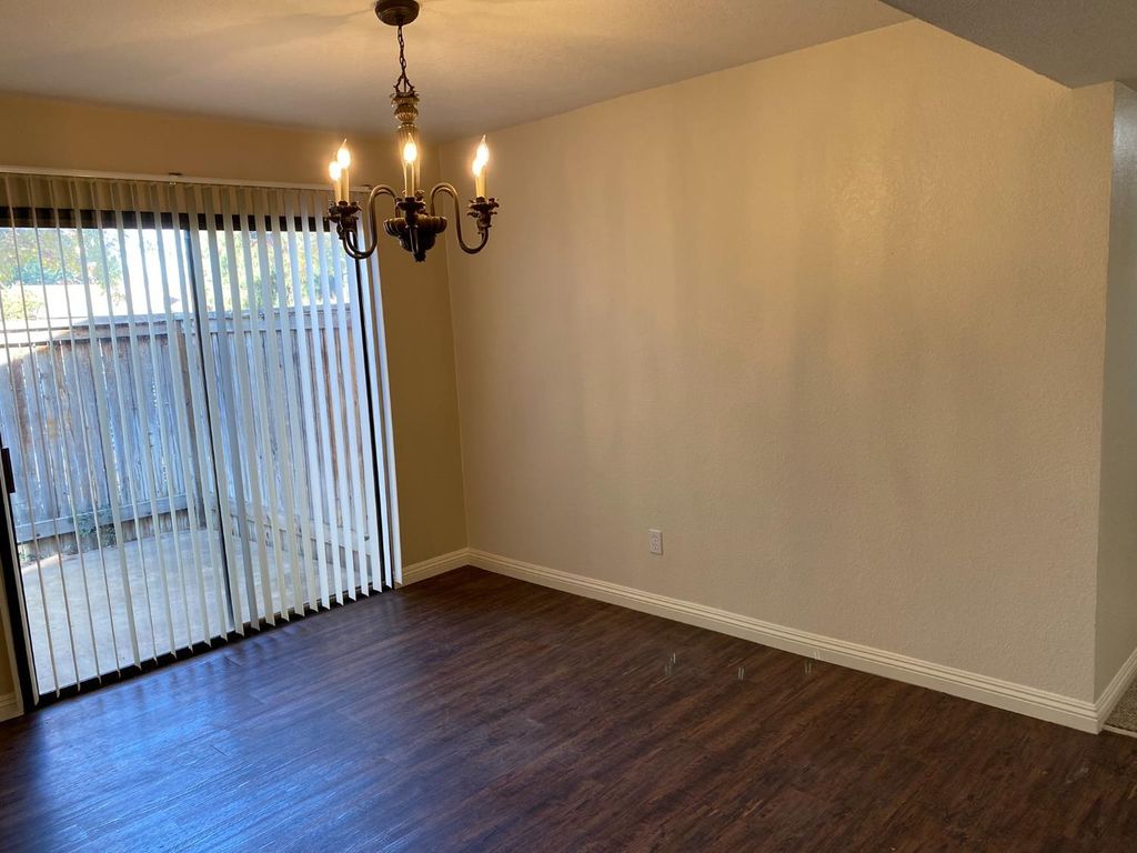 Image 37 of property listing at 4619 N Emerson Avenue, Fresno, CA 93722