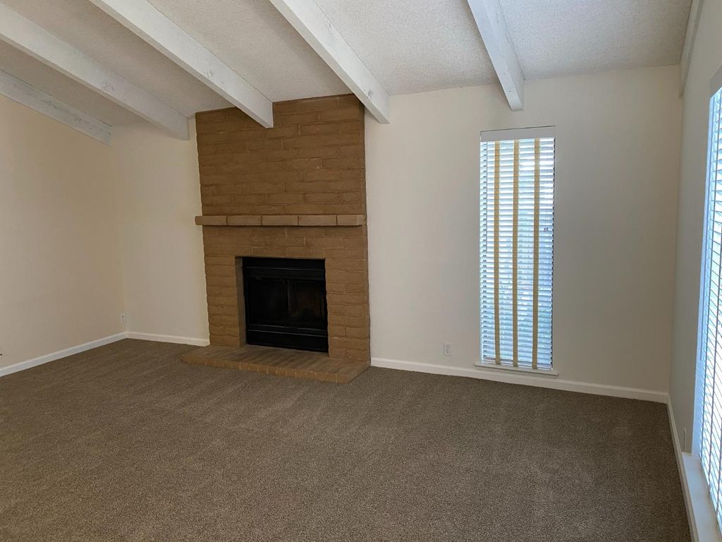 Image 9 of property listing at 4619 N Emerson Avenue, Fresno, CA 93722
