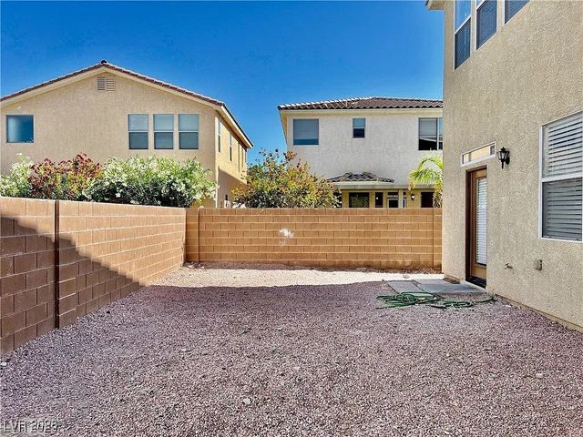 732 Blue Barrel Street, Henderson, NV 89011