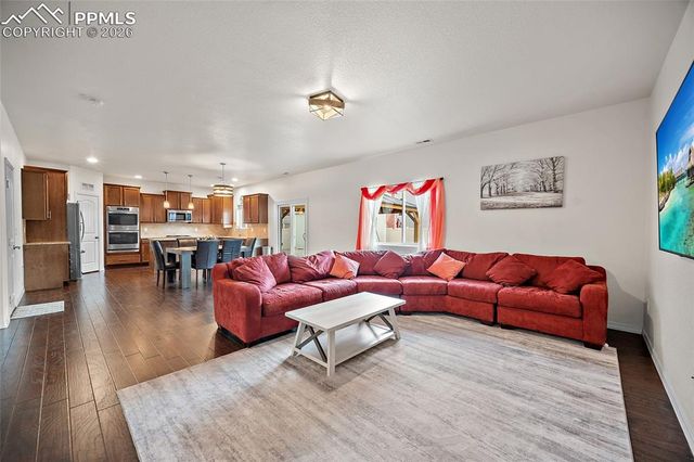 7373 Primavera Lane, Fountain, CO 80817