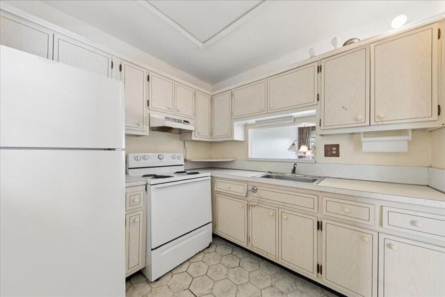 4411 NW 16th Street Apt 206, Lauderhill, FL 33313