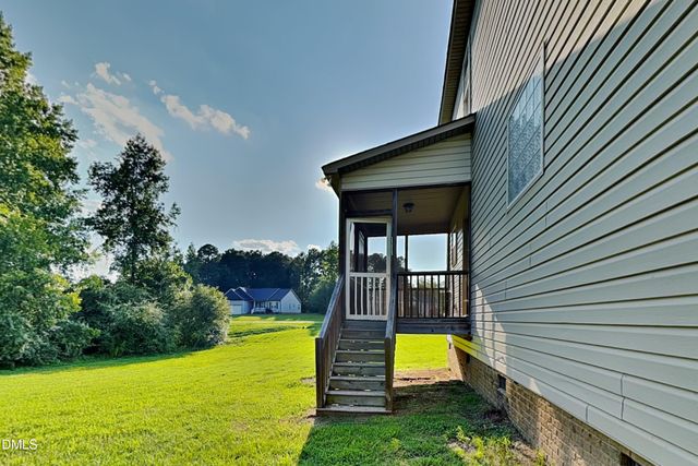 26 Gold Creek Drive, Clayton, NC 27520