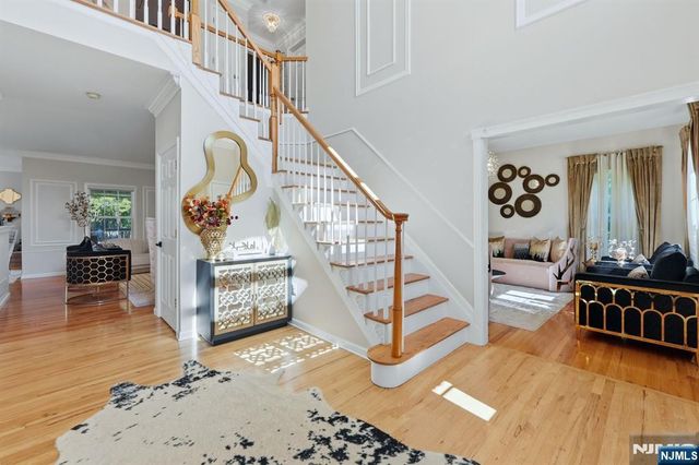 2 Butternut Lane, Monroe, NJ 08831