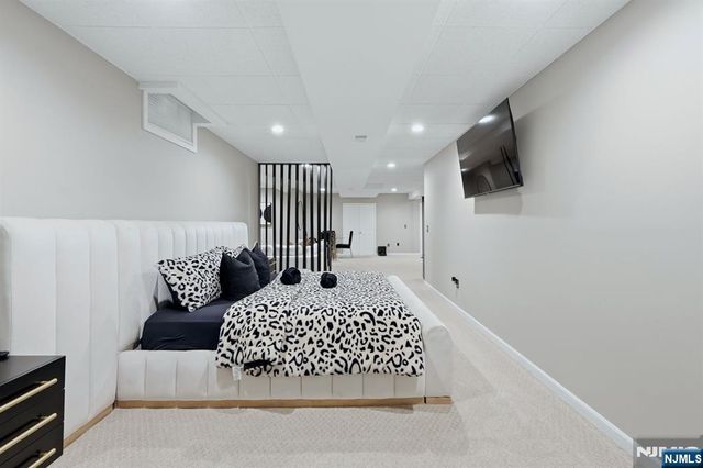 2 Butternut Lane, Monroe, NJ 08831