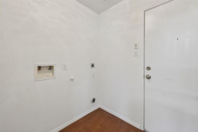 854 Darbydale Crossing Lane, Houston, TX 77090