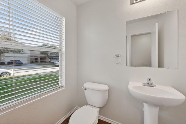 854 Darbydale Crossing Lane, Houston, TX 77090