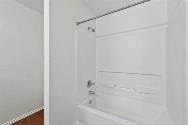 854 Darbydale Crossing Lane, Houston, TX 77090