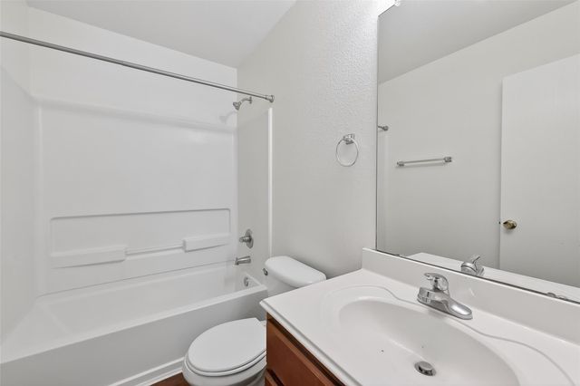 854 Darbydale Crossing Lane, Houston, TX 77090