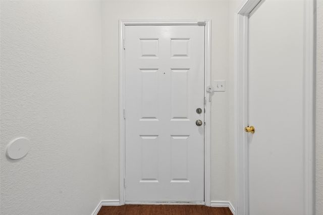 854 Darbydale Crossing Lane, Houston, TX 77090