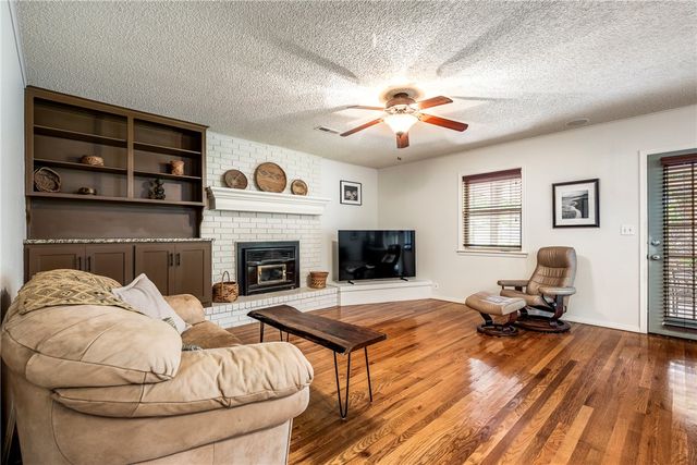 2917 Mayberry Lane, Fayetteville, AR 72703