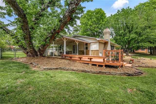 2917 Mayberry Lane, Fayetteville, AR 72703