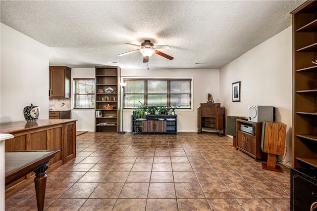 2917 Mayberry Lane, Fayetteville, AR 72703