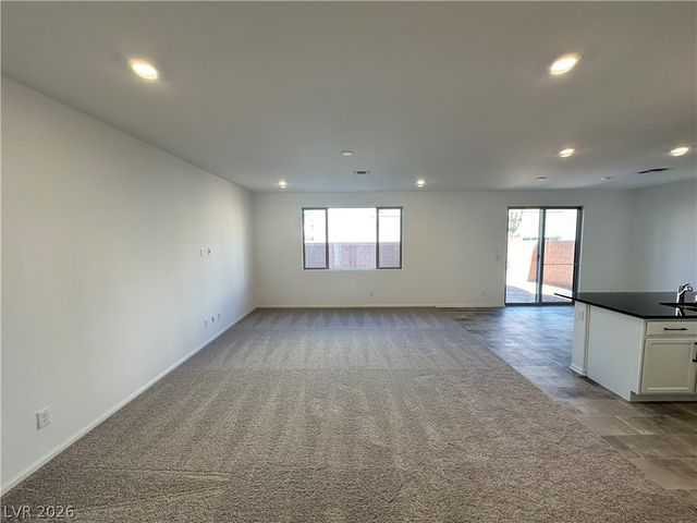 7458 Lodano Avenue, Las Vegas, NV 89113