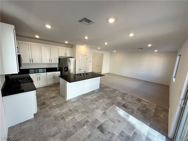 7458 Lodano Avenue, Las Vegas, NV 89113