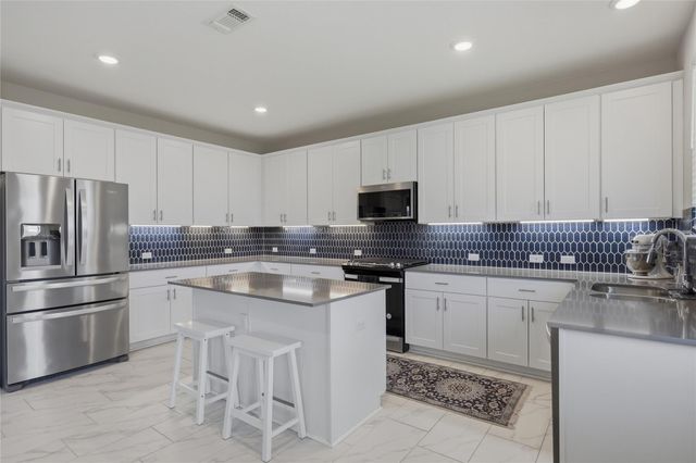 5406 Mars LN, Austin, TX 78724