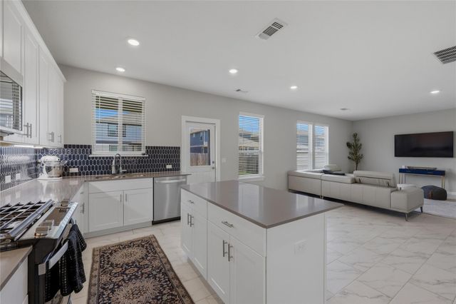 5406 Mars LN, Austin, TX 78724