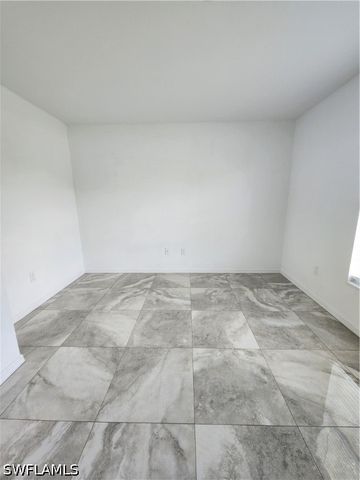 4270 64th AVE NE, Naples, FL 34120