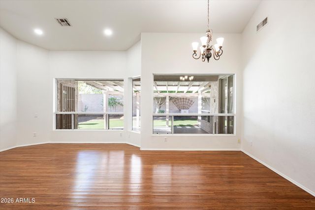 722 W KELTON Lane, Phoenix, AZ 85023