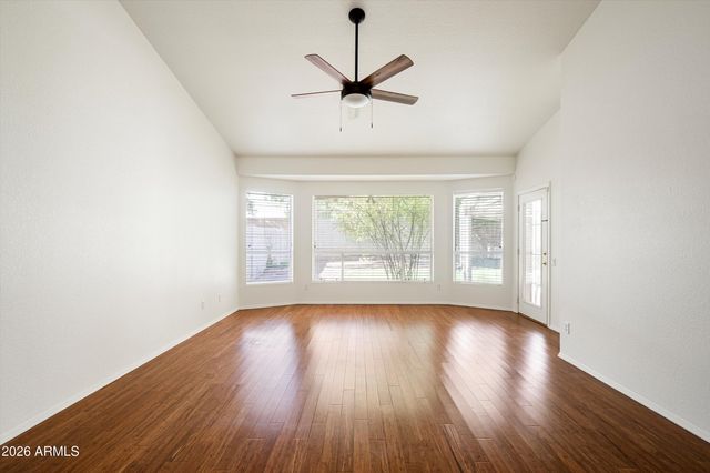 722 W KELTON Lane, Phoenix, AZ 85023