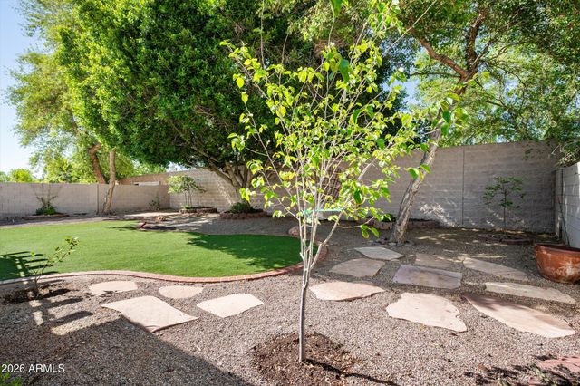 722 W KELTON Lane, Phoenix, AZ 85023