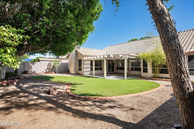 722 W KELTON Lane, Phoenix, AZ 85023