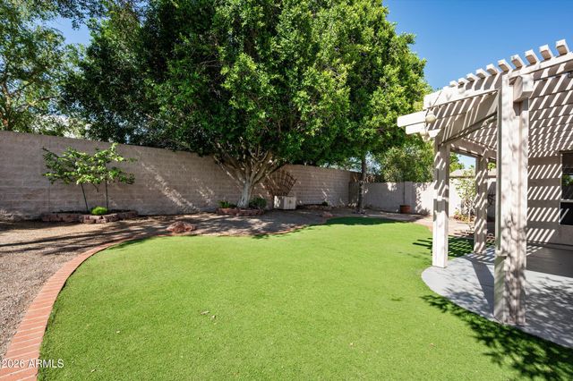 722 W KELTON Lane, Phoenix, AZ 85023