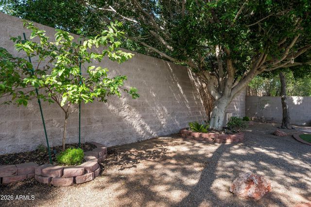 722 W KELTON Lane, Phoenix, AZ 85023