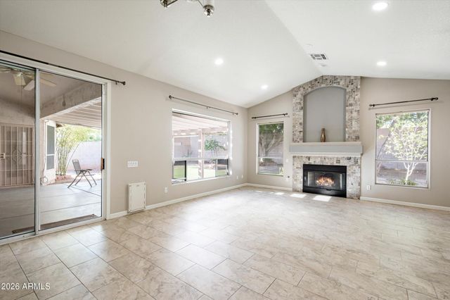 722 W KELTON Lane, Phoenix, AZ 85023