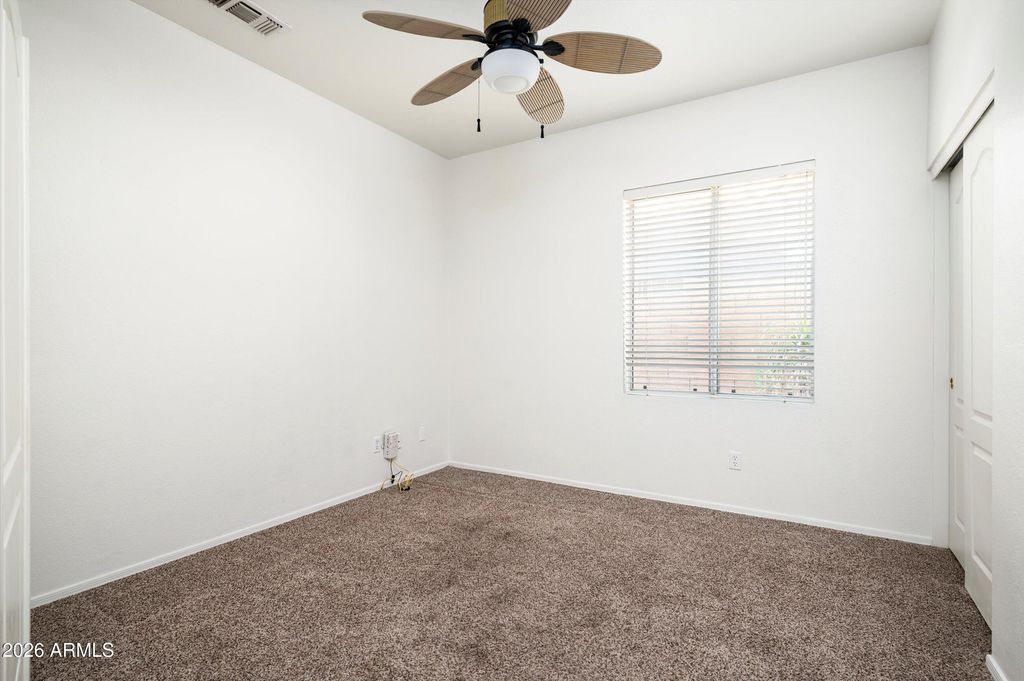 Image 22 of property listing at 722 W KELTON Lane, Phoenix, AZ 85023