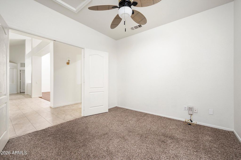 Image 23 of property listing at 722 W KELTON Lane, Phoenix, AZ 85023