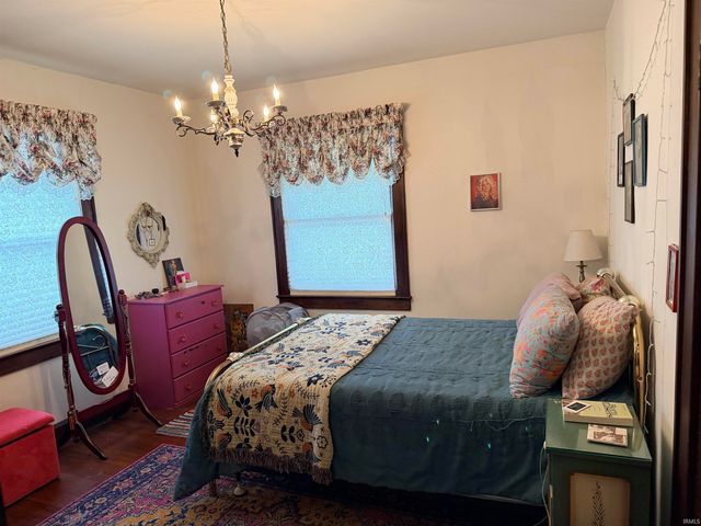 1725 S High Street, Muncie, IN 47302